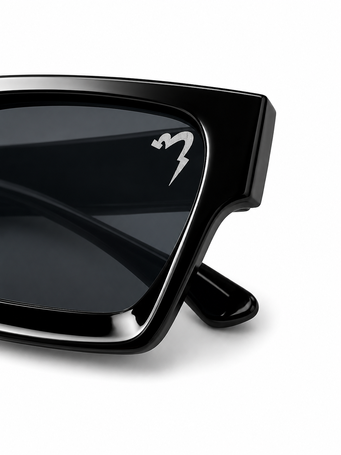 Thunder Series™
Signature Eyewear by Heaven & Earth™